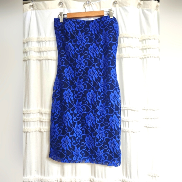 Absolutely stunning Colbalt blue strapless 👗 Size xs - Picture 1 of 6